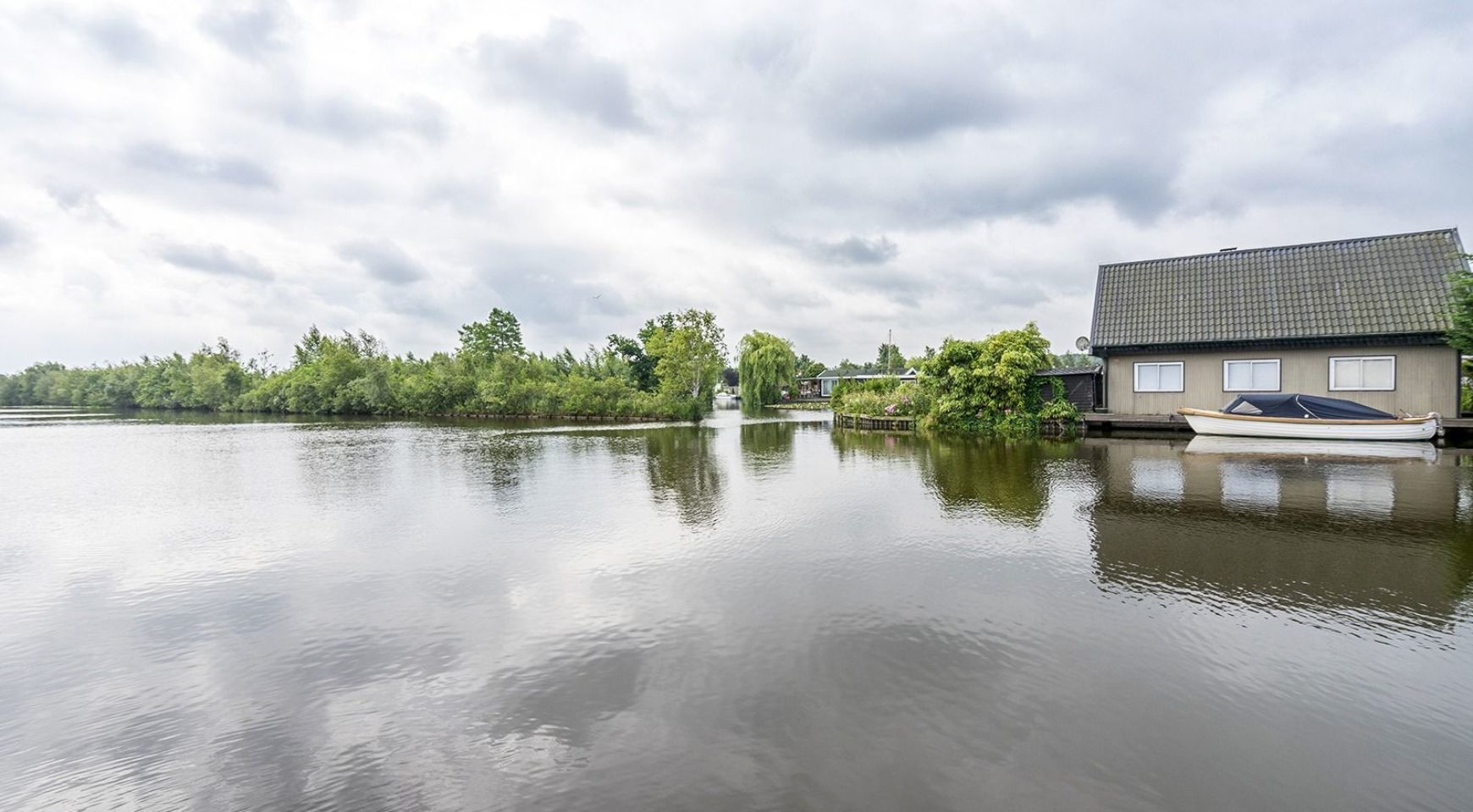 woonboot te huur loosdrechtse plassen recreatieve ark aan de loosdrechtse plassen in breukelen woonboot te huur loosdrechtse plassen recreatieve ark aan de loosdrechtse plassen in breukelen