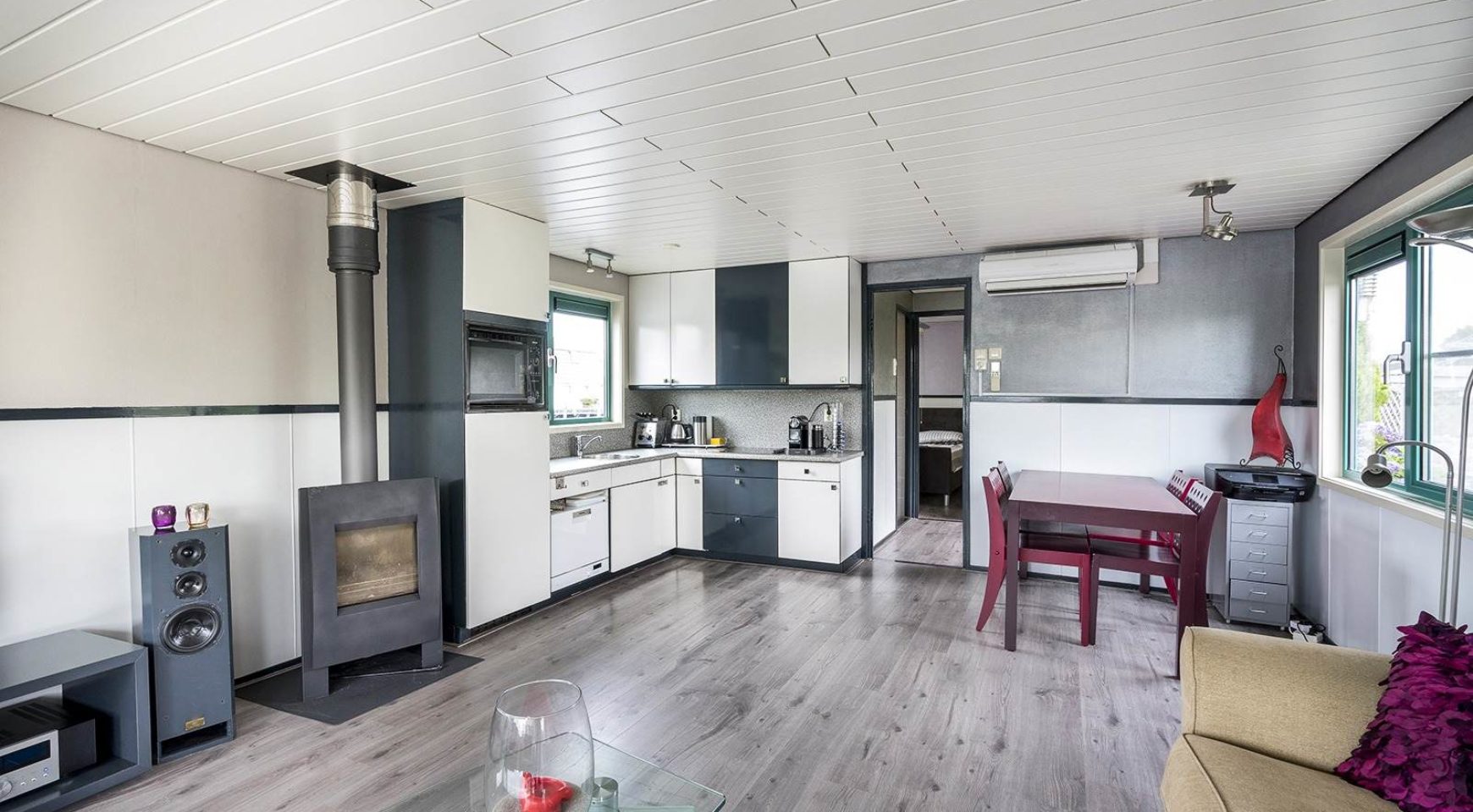 woonboot te huur loosdrechtse plassen recreatieve ark aan de loosdrechtse plassen in breukelen woonboot te huur loosdrechtse plassen recreatieve ark aan de loosdrechtse plassen in breukelen