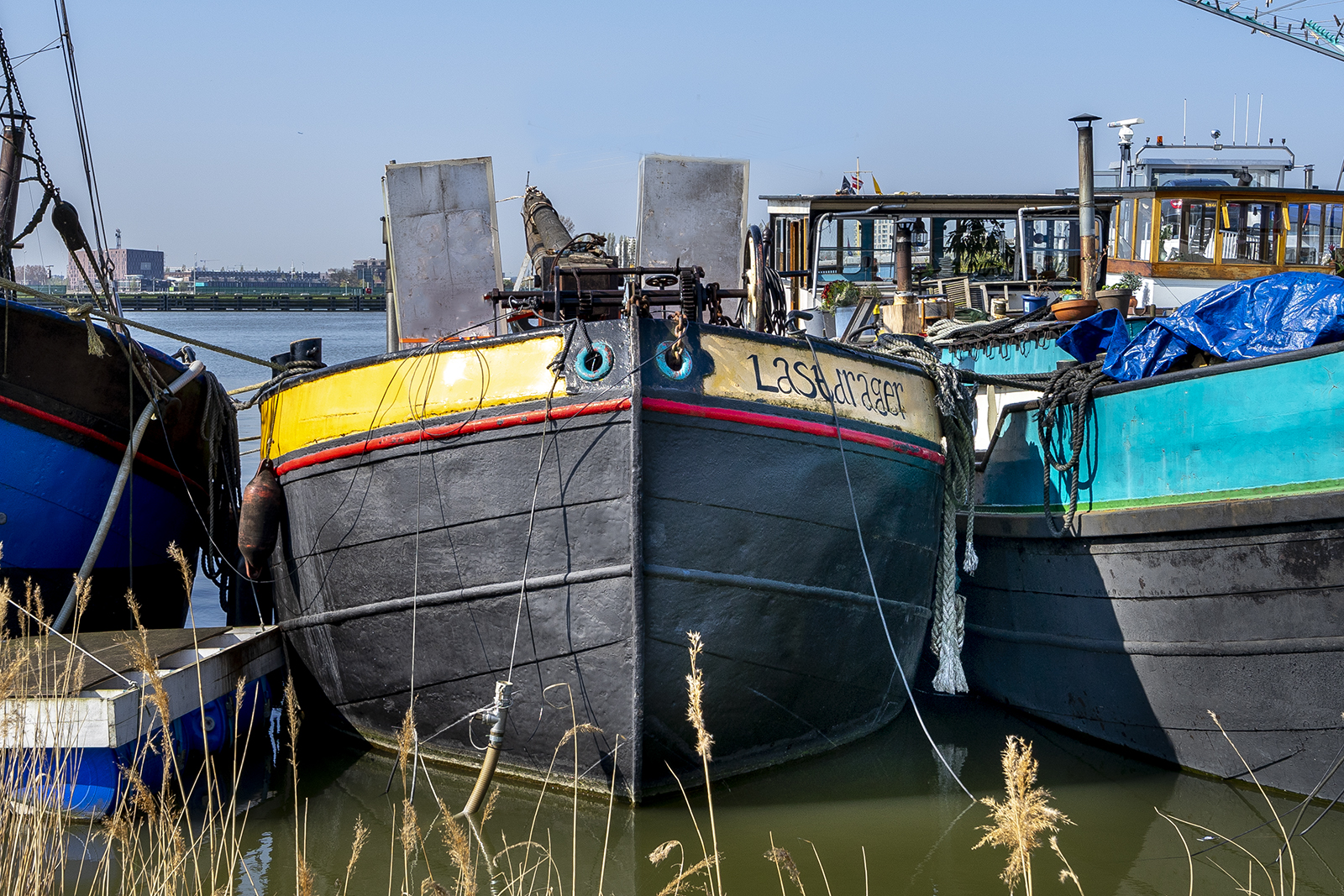 01 · Woonboot te Koop · Woonboot Verkopen · Woonboot Makelaar AWN