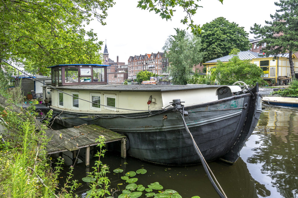05 · Woonboot te Koop · Woonboot Verkopen · Woonboot Makelaar AWN