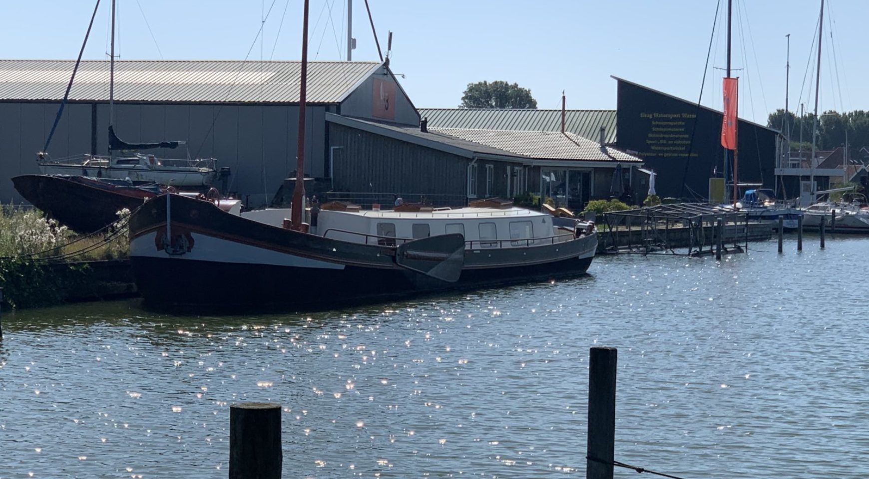 Varend woonschip Semper Spera · Woonboot te Koop · Woonboot Verkopen ·  Woonboot Makelaar AWN