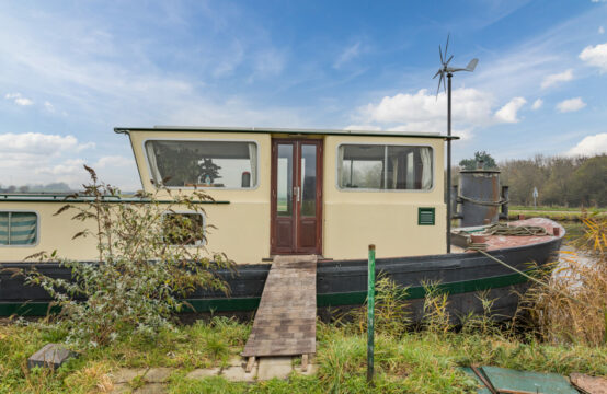 te koop woonboot met ligplaats