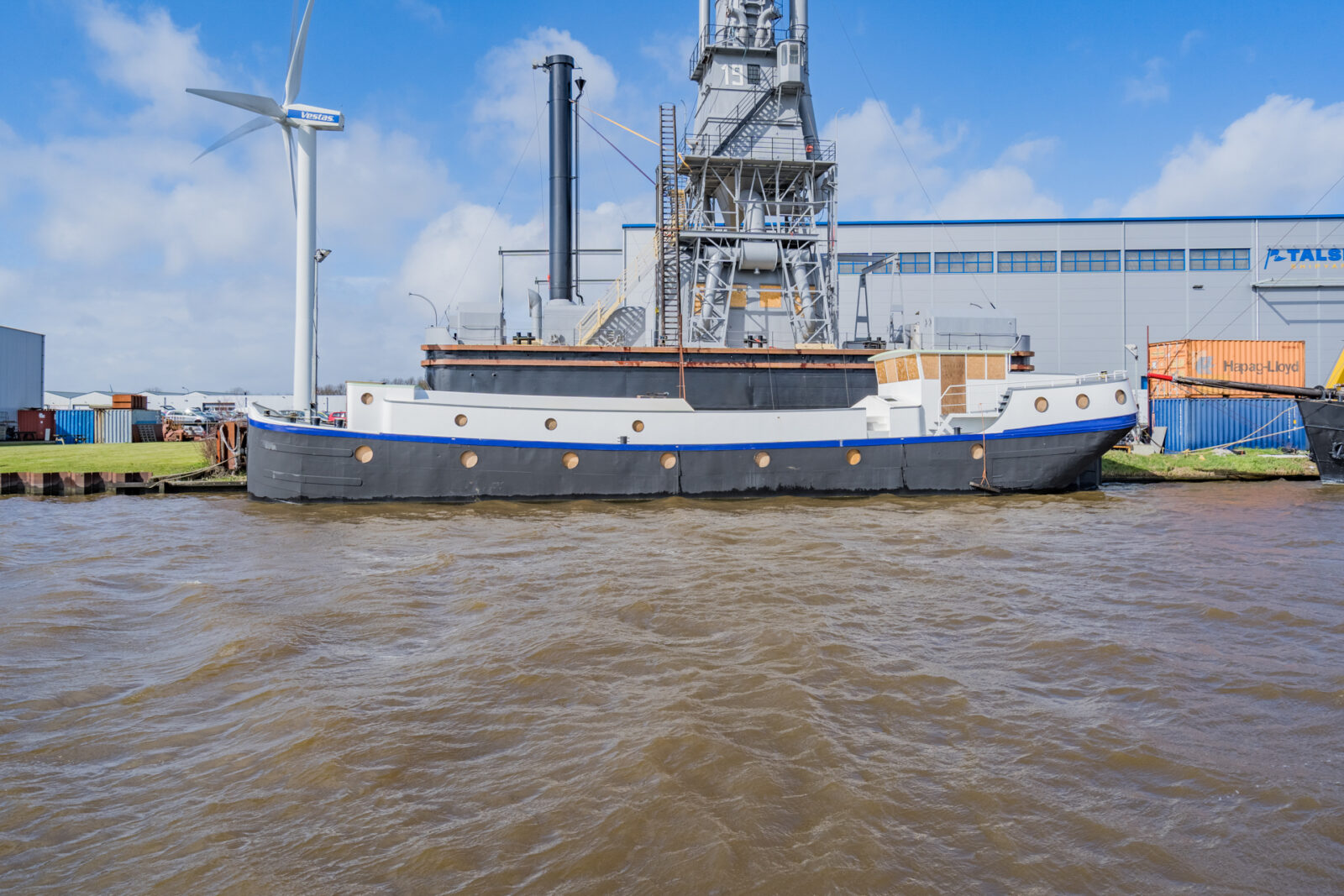 Woonschip met ligplaats Sluishuis-promenade 7 te 1086 VA Amsterdam