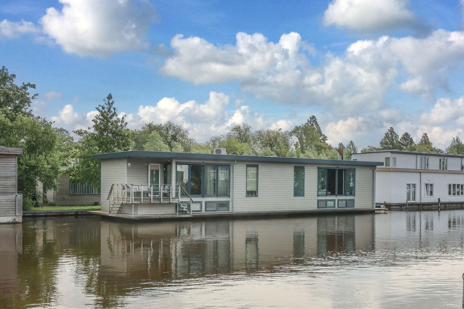 Ringvaartdijk 54 te 1066 DE Amsterdam